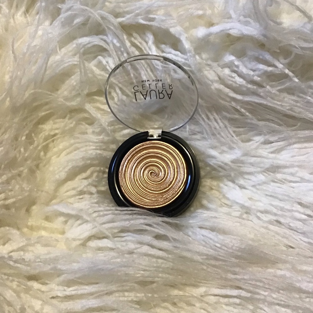 Laura Geller highlighter